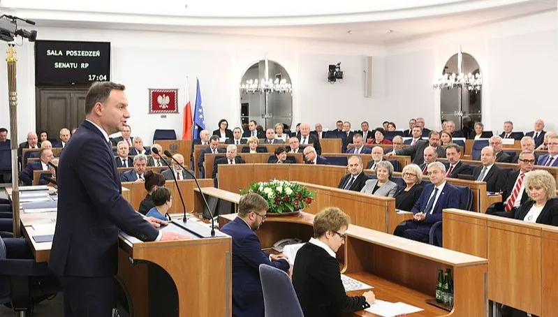 Co zrobi prezydent ws. piątki dla zwierząt?