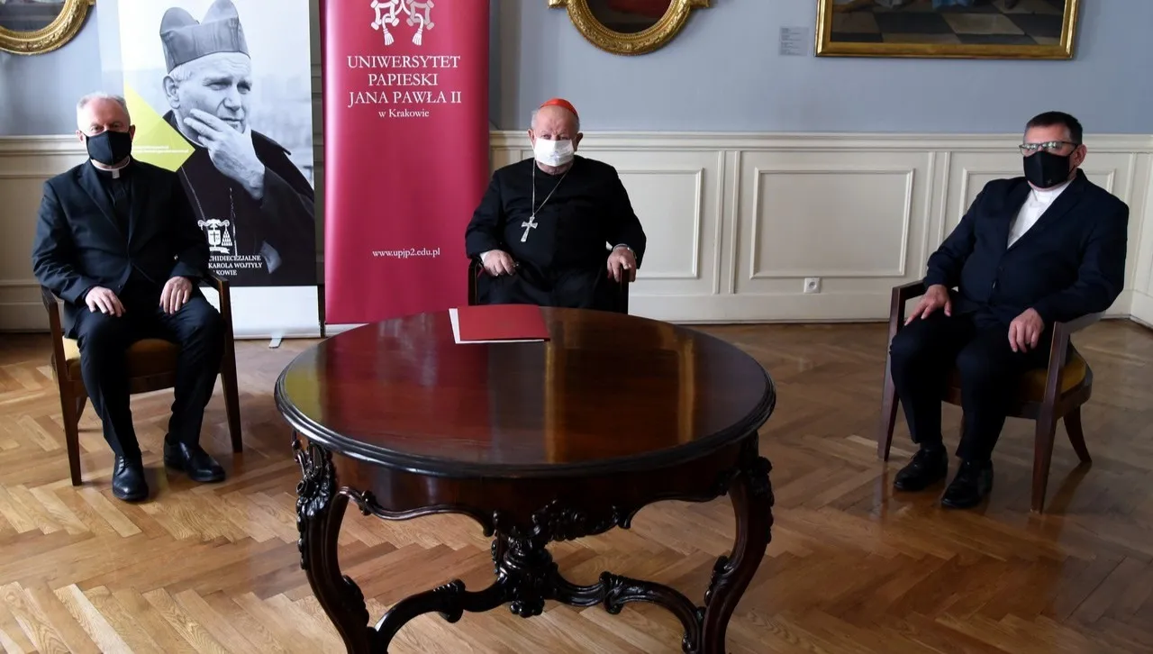 Rektorzy zachęcają, by sięgać do dorobku Jana Pawła II
