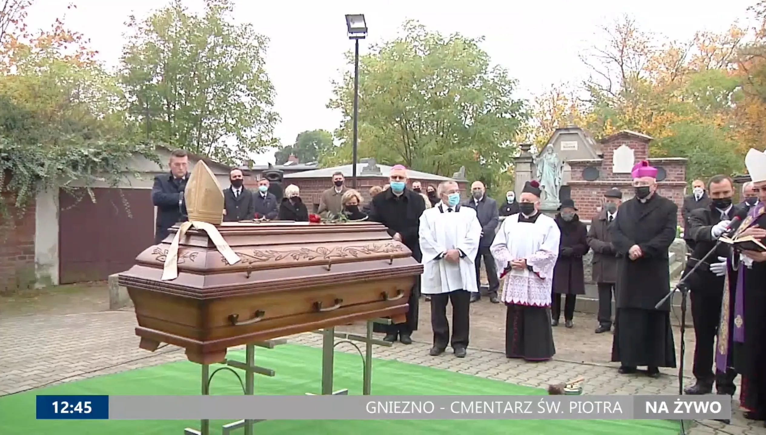 Pożegnano bp. Bogdana Wojtusia. Emerytowany biskup pomocniczy miał koronawirusa