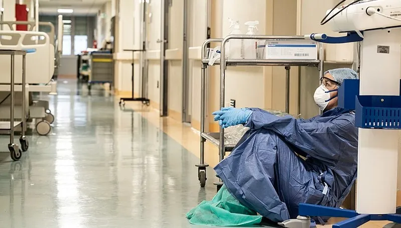 Włochy: pogotowia ratunkowe oblężone