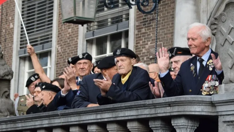 Kto zawłaszczył Jaszczurkę NSZ, rejestrując ją jako „znak towarowy”? „Jest to skandal”