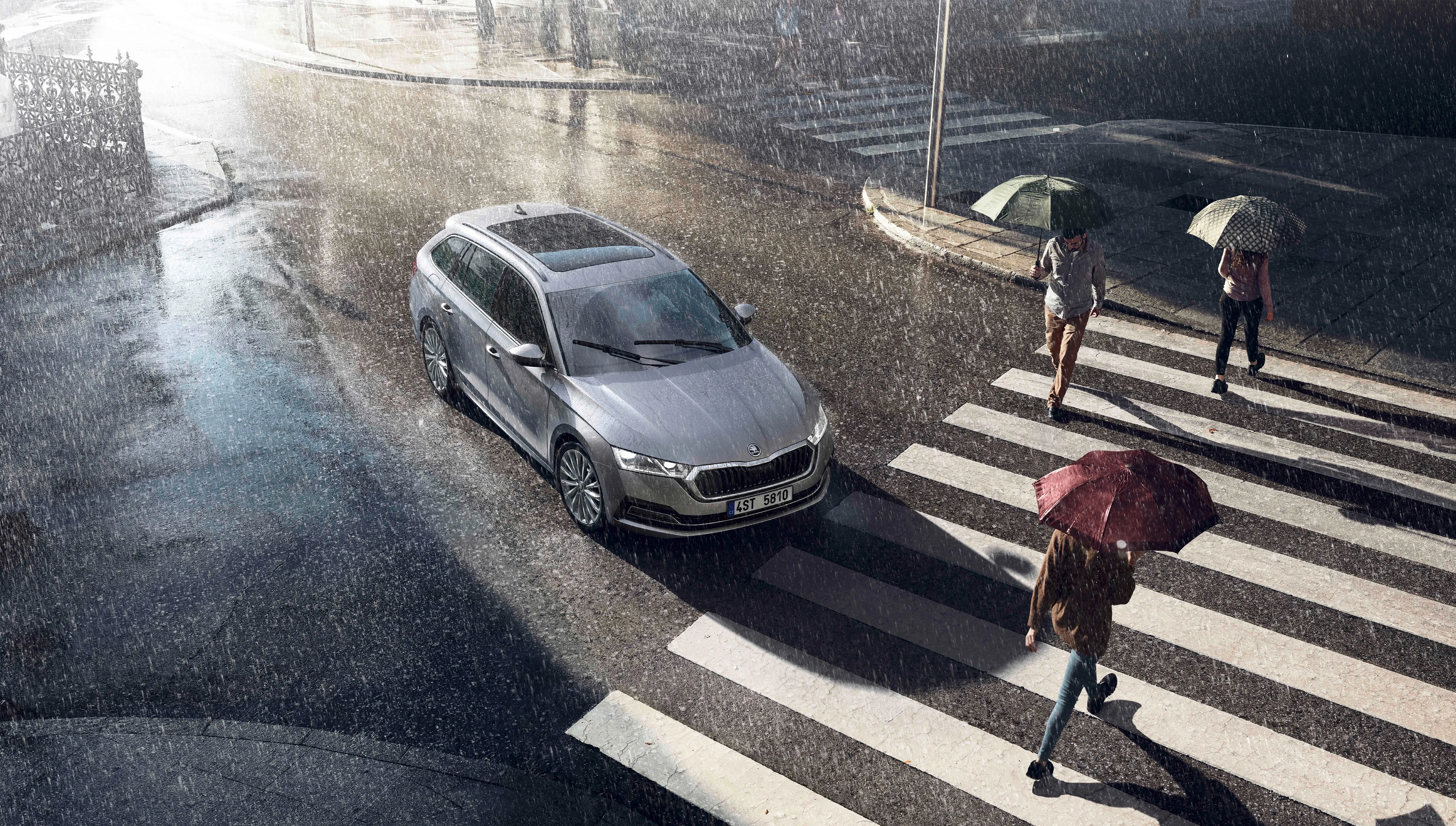 Zmrok, deszcz i para już nie straszne. Czujniki zadbają o komfort jazdy 