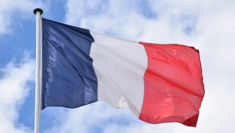 UE i Trump potępiają ataki we Francji