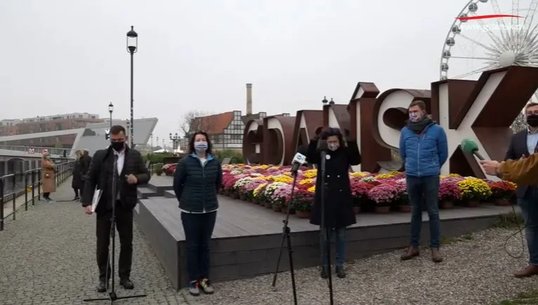 Fundacja Gdańska zakupi chryzantemy od przedsiębiorców