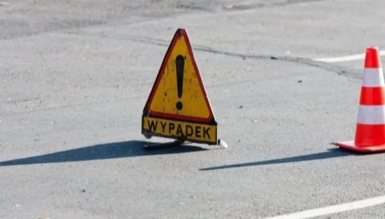 52-latek dachował. Nie żyje matka kierowcy