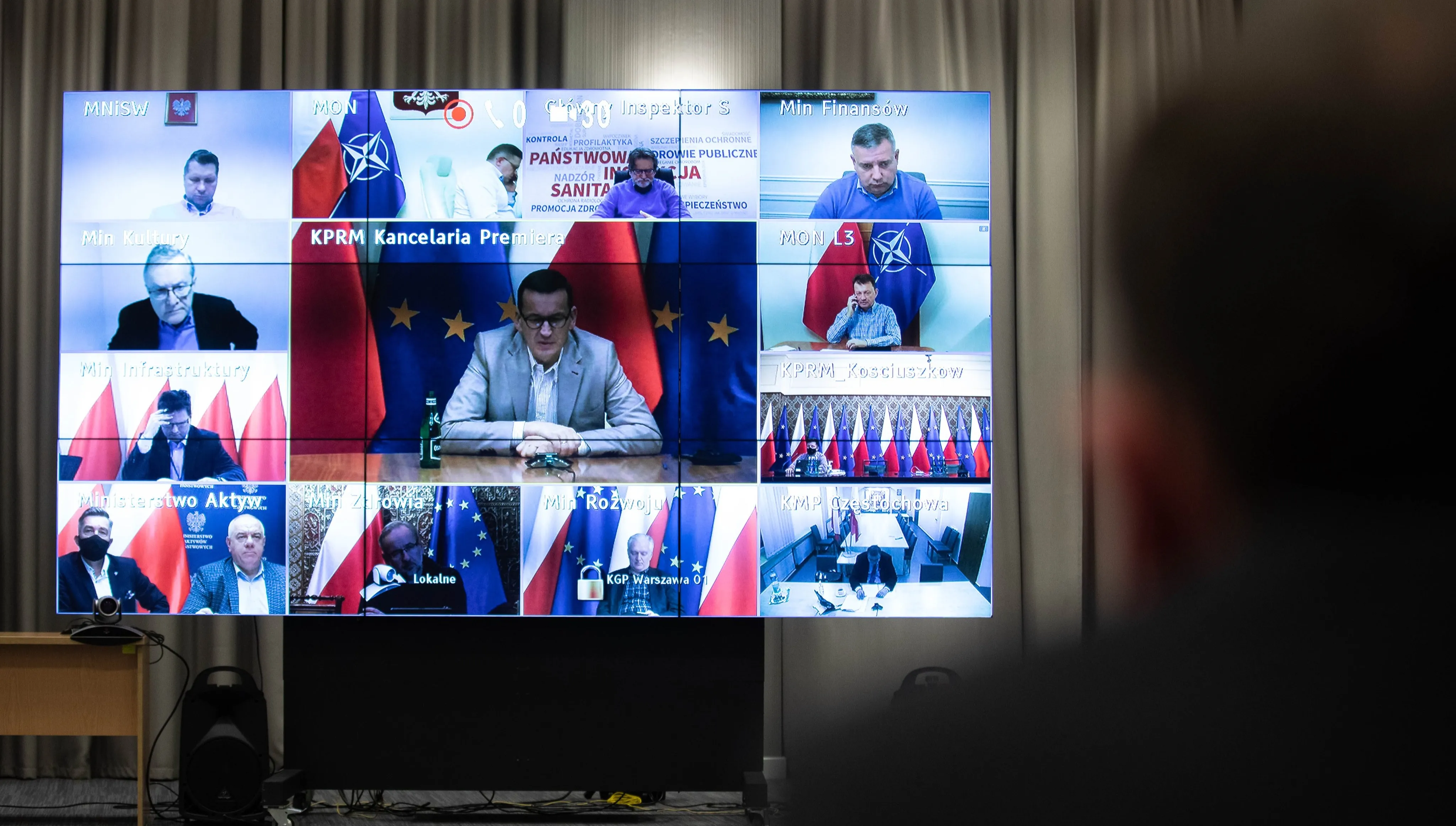 Posiedzenie kryzysowe z udziałem premiera