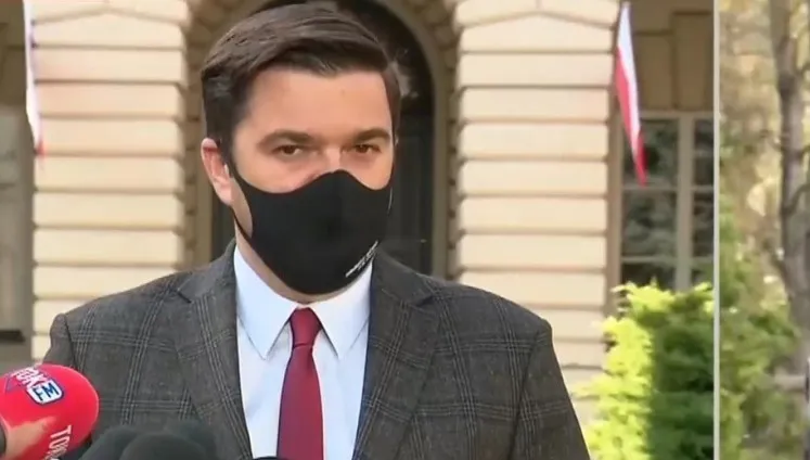 Nie uregulowano zaległych płatności za respiratory. Ministerstwo wystąpiło o wszczęcie postępowania