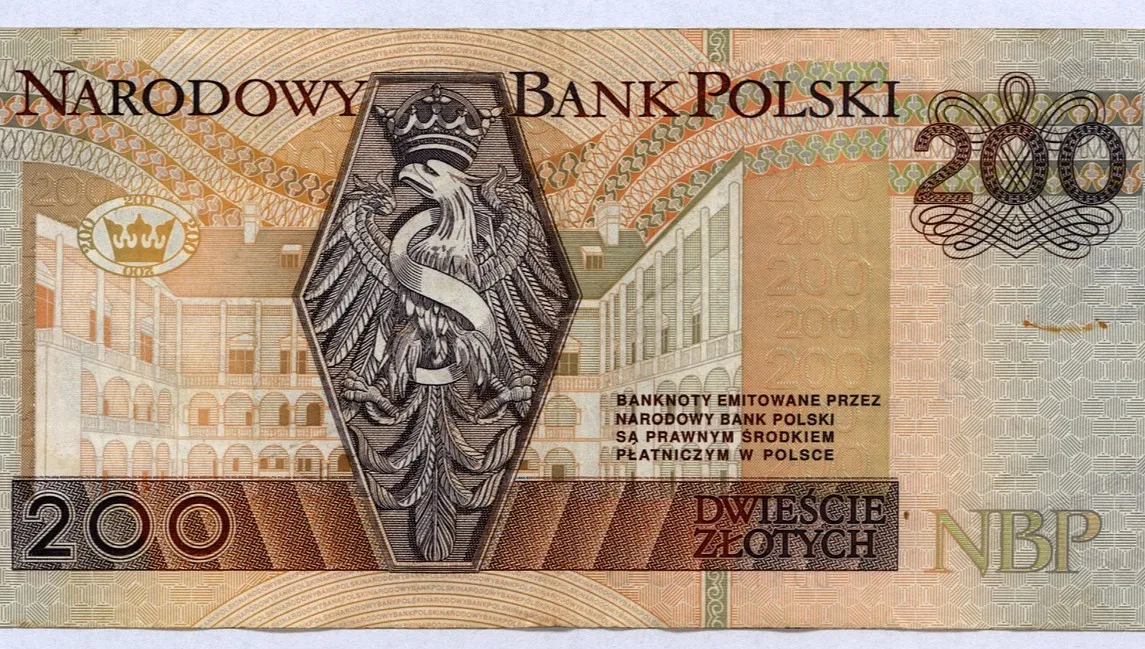 Prali brudne pieniądze, oszukiwali na VAT