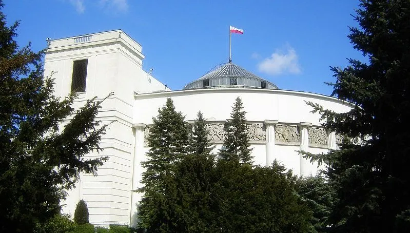 Sondaż IBRiS dla Onetu: PiS z poparciem 28,7 proc.