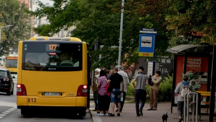 Pandemia: zmiany na 120 liniach komunikacji miejskiej