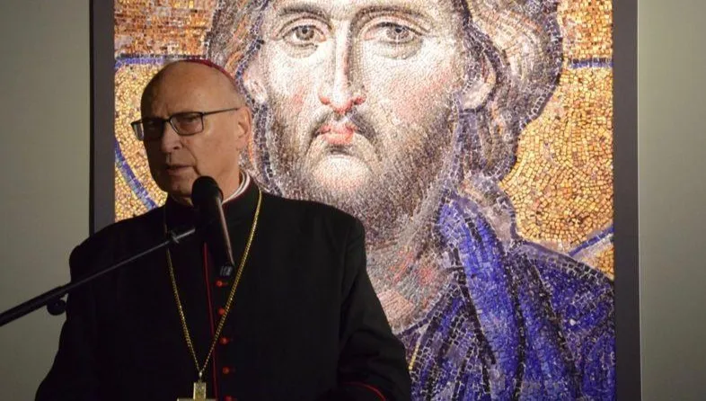 Bp Mering o machinie antychrześcijańskiej