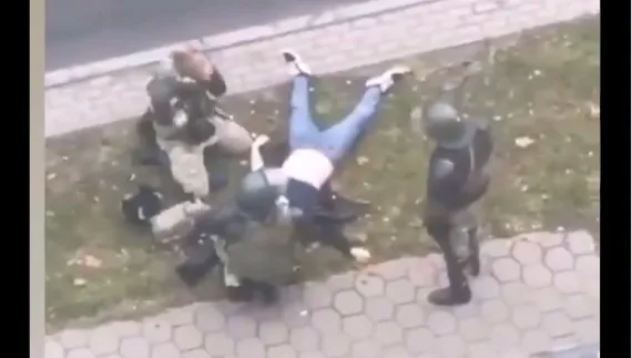 Protesty na Białorusi brutalnie pacyfikowane