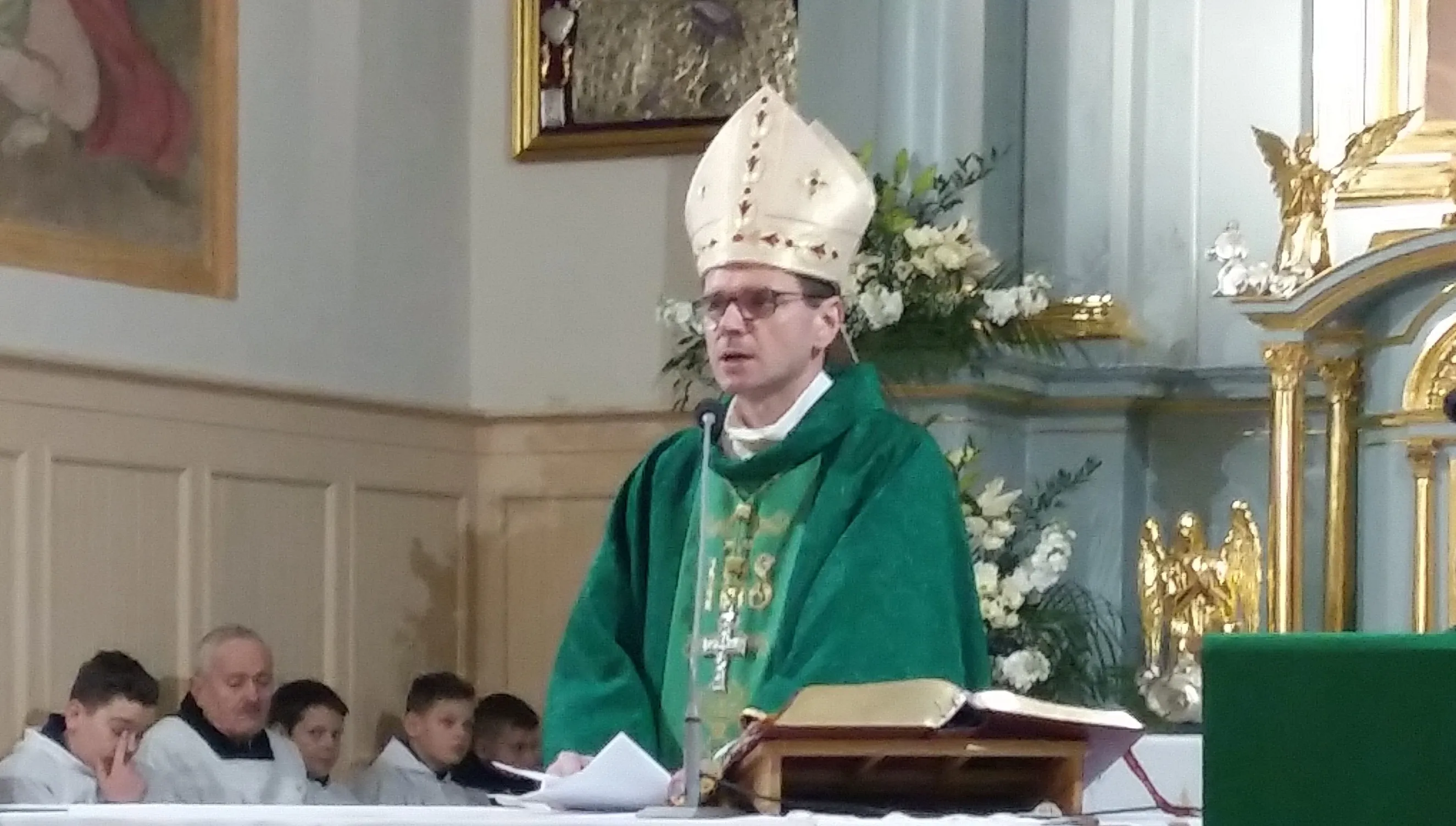 Bp Milewski: Kościół w Polsce potrzebuje wielkiej odnowy