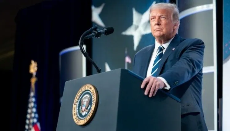 Przybyli do Białego Domu. Podczas spotkania z Trumpem dowiedzieli się, że mają koronawirusa