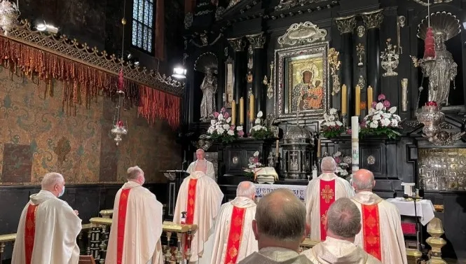 Jasna Góra: duchowa pielgrzymka dziewic konsekrowanych