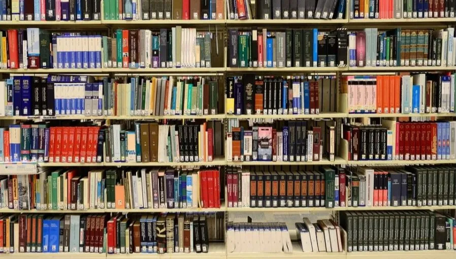 Jak działają szkolne biblioteki?