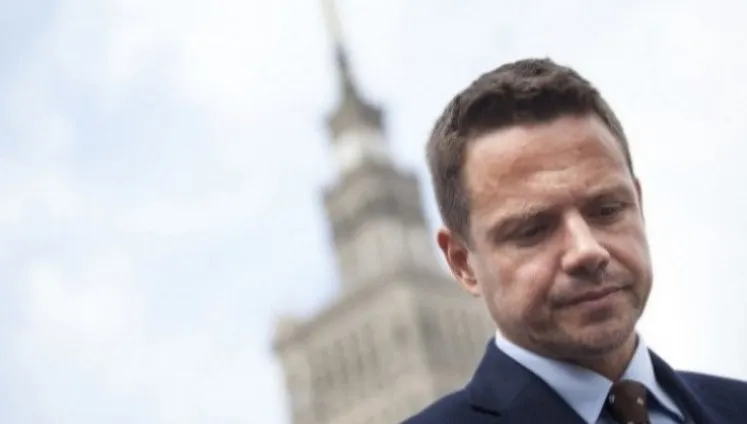 Miała być ulica Lecha Kaczyńskiego, Trzaskowski nadal się miga. A na to "brak słów parlamentarnych"