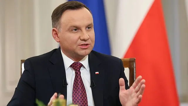 Prezydent z troską o obszarach wiejskich. Chce chronić rolników przed niebezpieczeństwami 