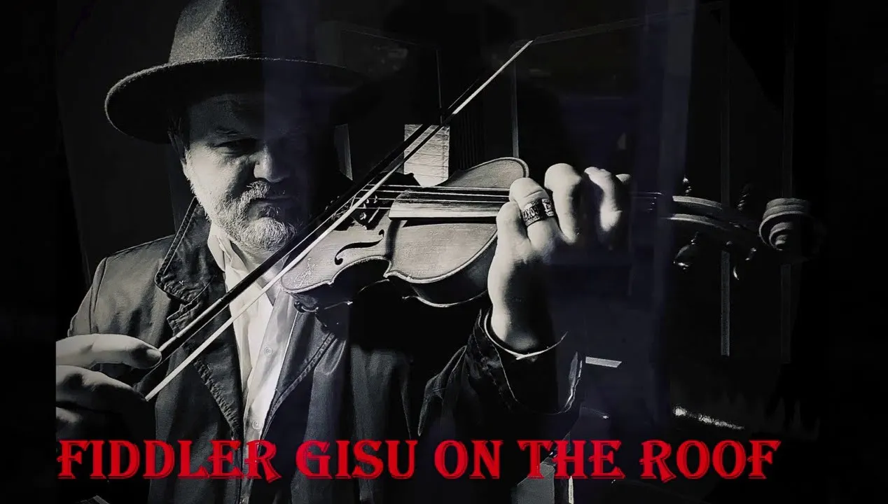 "Fiddler Gisu on the Roof". Tak Posobkiewicz zachęca do szczepień. WIDEO