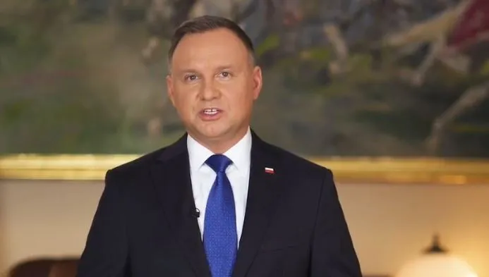 Andrzej Duda w orędziu noworocznym: "My, Polacy, pokazaliśmy to, co w nas najlepsze"