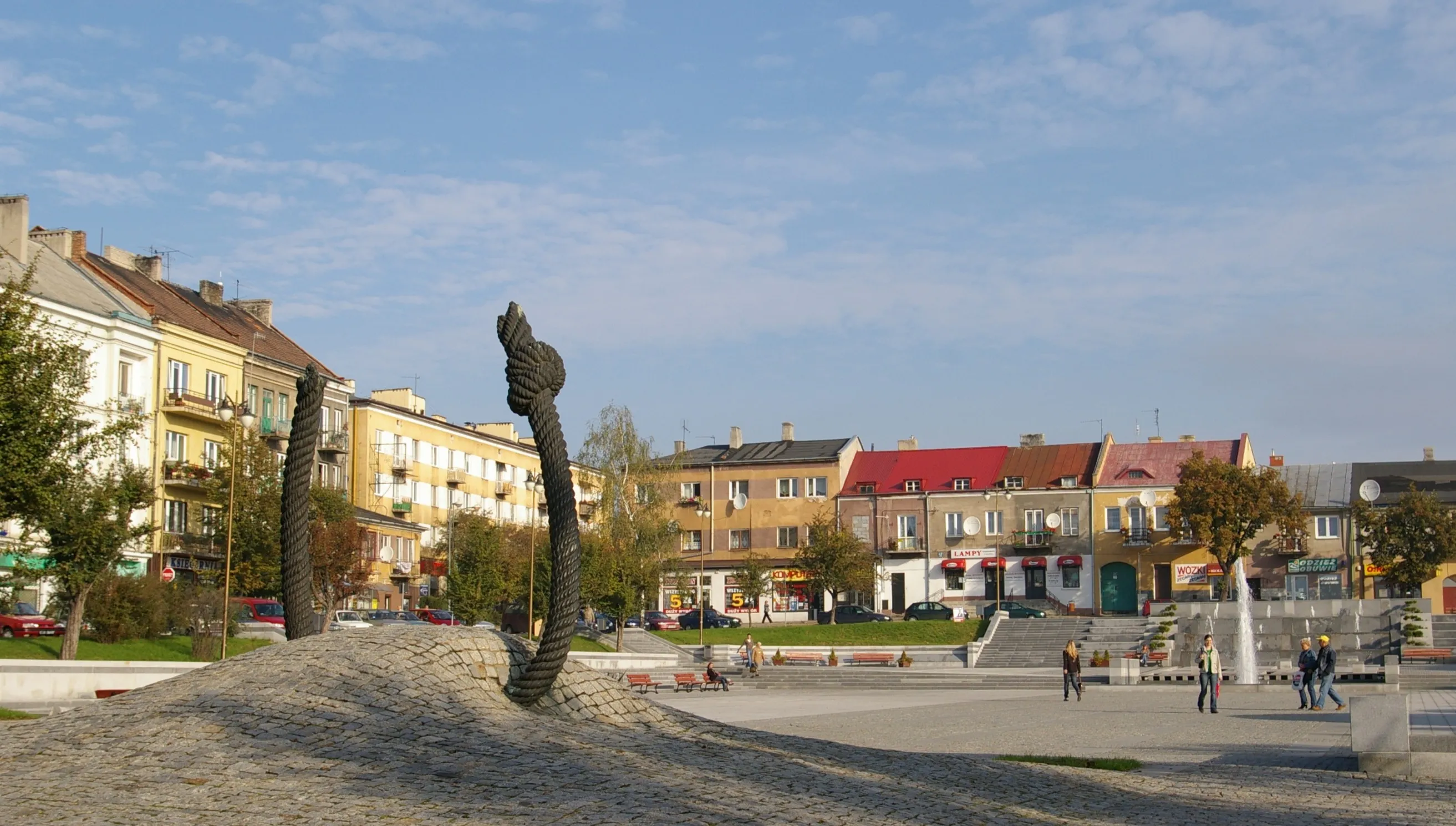 Radny podejrzany o znieważanie policjantów. Miał kopnąć jednego z nich
