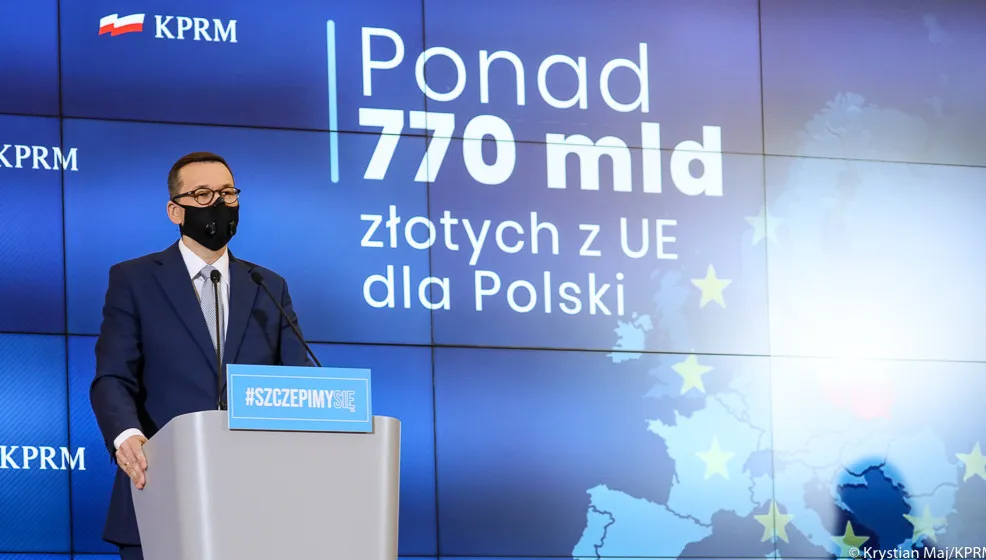 Przystępujemy do odbudowy gospodarki po epidemii. Premier: "wszystkie kraje robią to po raz pierwszy"