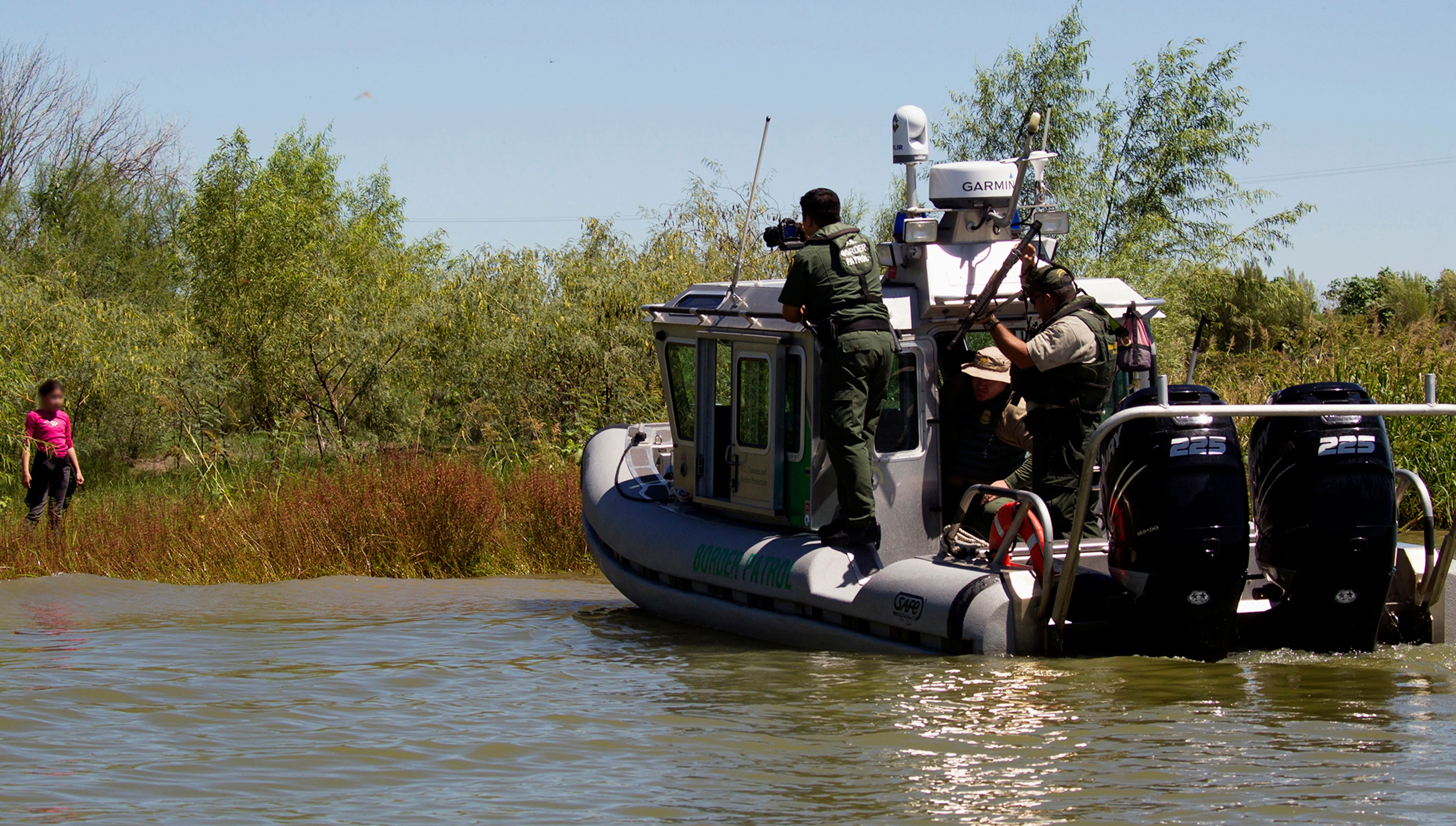 Migranci porzucili dziecko w Rio Grande. Jej rodzina starała się o azyl w Meksyku