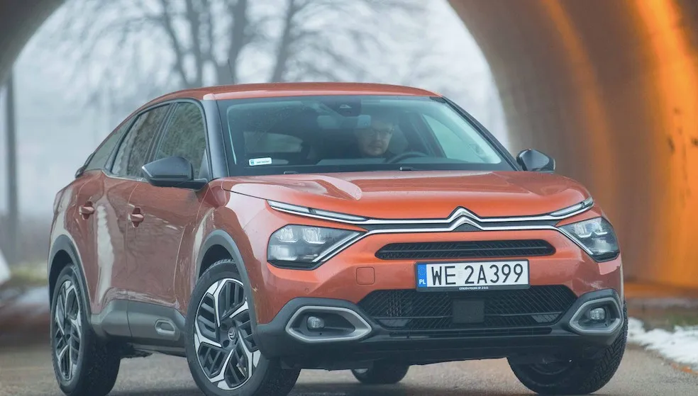 Nowy  Citroen w wersji C4 [GALERIA, CENNIK] 