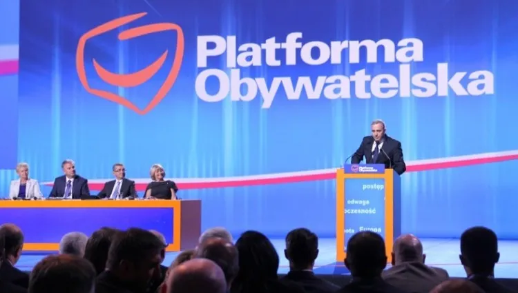 W którą stronę pójdzie PO? Liberałowie kontra konserwatyści, czyli głośny spór o aborcję