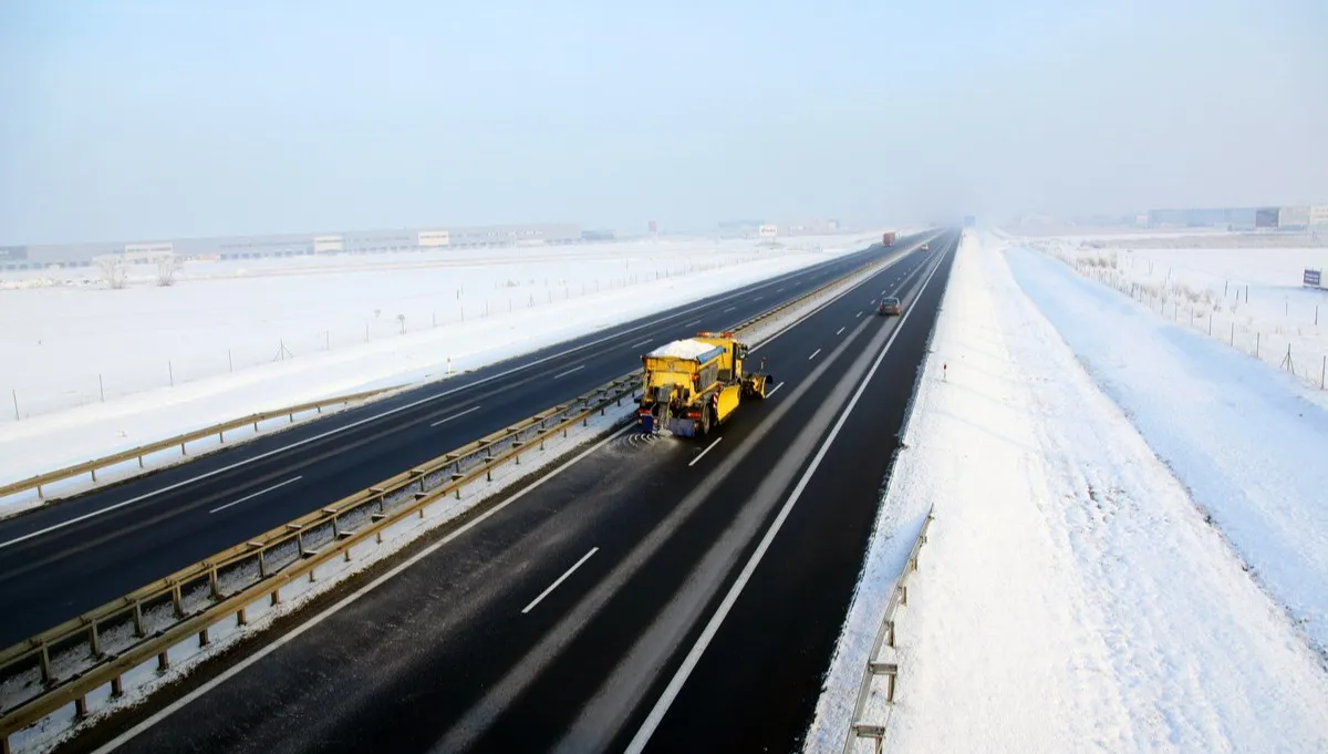 Nie wyprzedzaj solarek na autostradzie