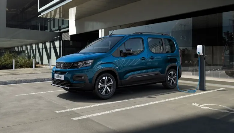 Kolejne w pełni elektryczne auto od francuskiego producenta 