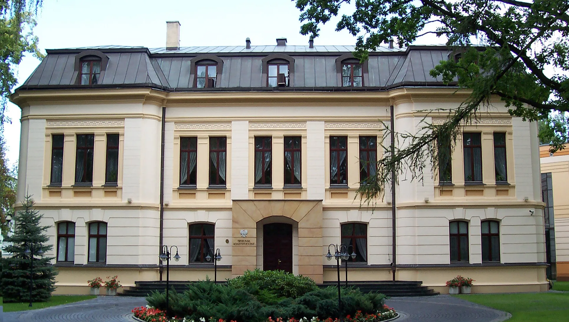 Trybunał przesunął termin rozprawy ws. RPO. Uwzględniono wniosek Bodnara
