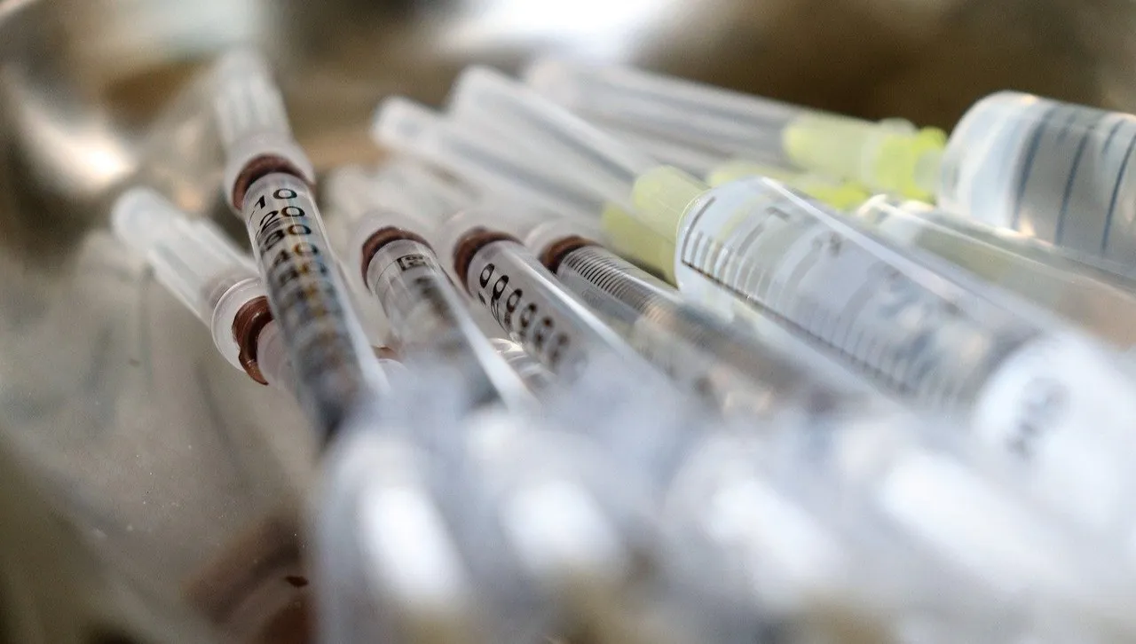 Hiszpania ogranicza szczepienie AstraZeneca