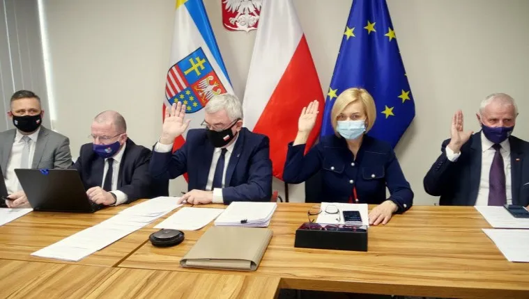 Na programach unijnych skorzystają i dzieci, i seniorzy