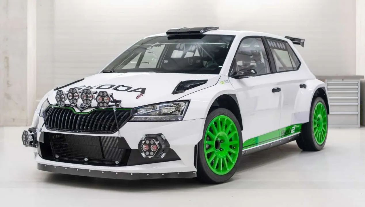 Specjalna edycja kultowego modelu na 120-lecie motosportu 