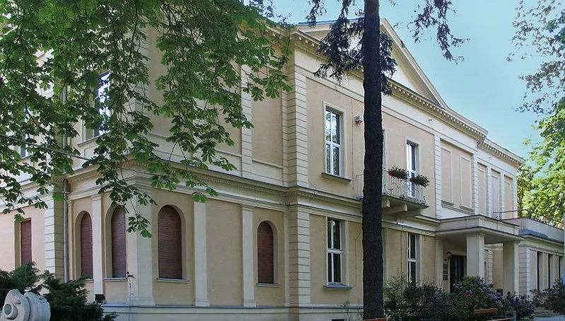 Bodnar zajmie się przemocą w filmówce?