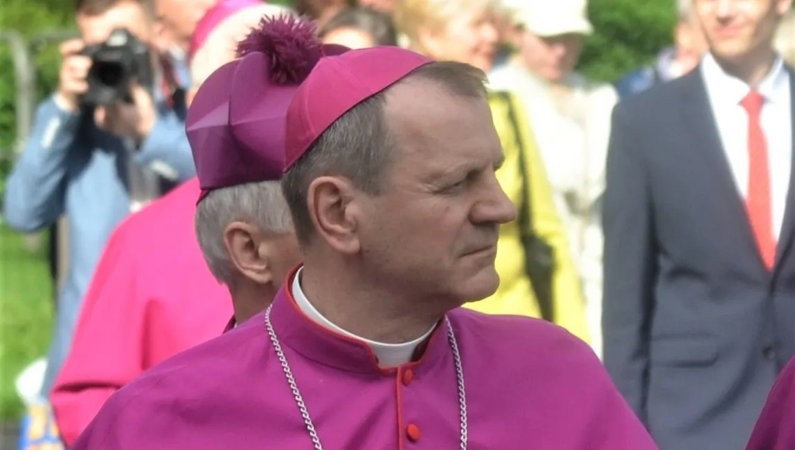 Pożegnano abpa Tadeusza Wojdę. Hierarcha udaje się do Gdańska