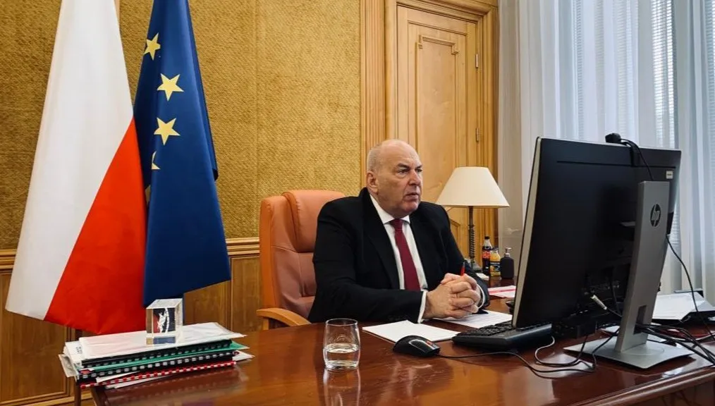 Minister finansów po AstraZenece