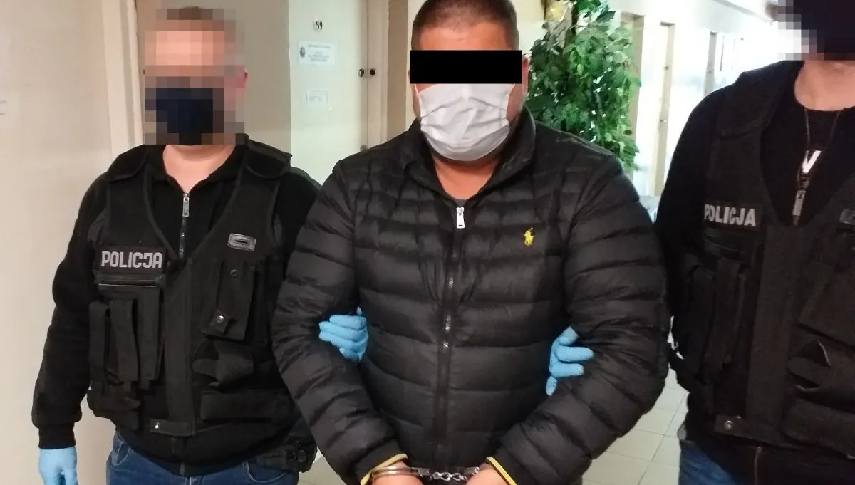 Mieli być z CBŚ, okazali się oszustami
