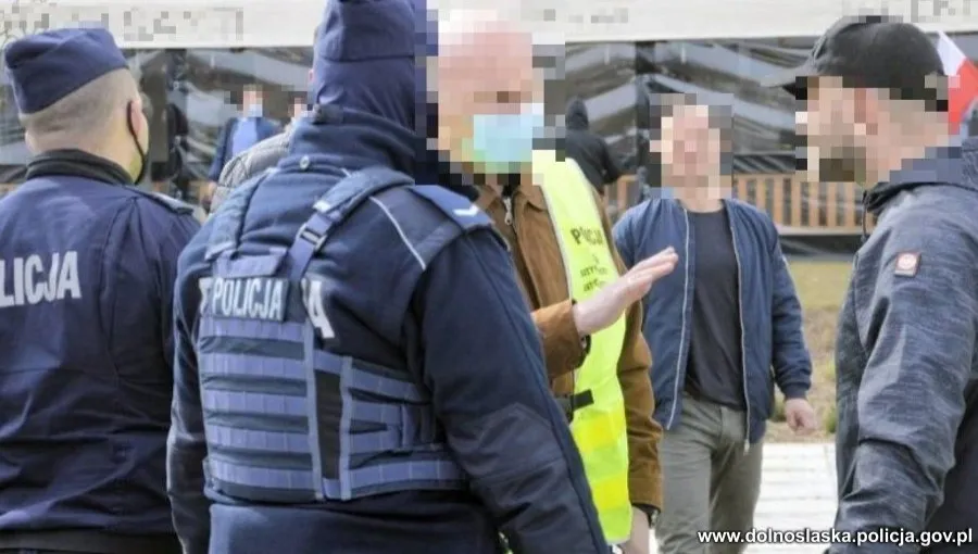 Antycovidowy protest w Głogowie. Są wnioski o kary