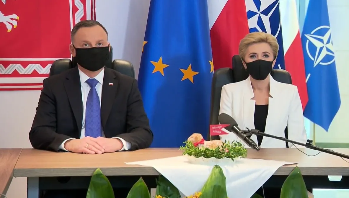 Para prezydencka życzy żołnierzom