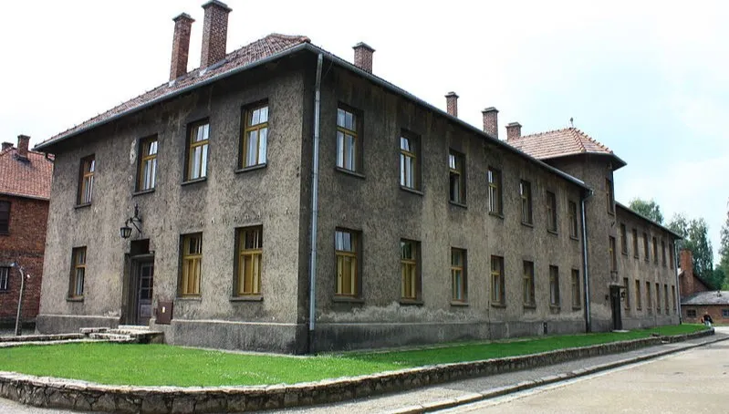 O obozie KL Auschwitz - w amerykańskim Kansas City