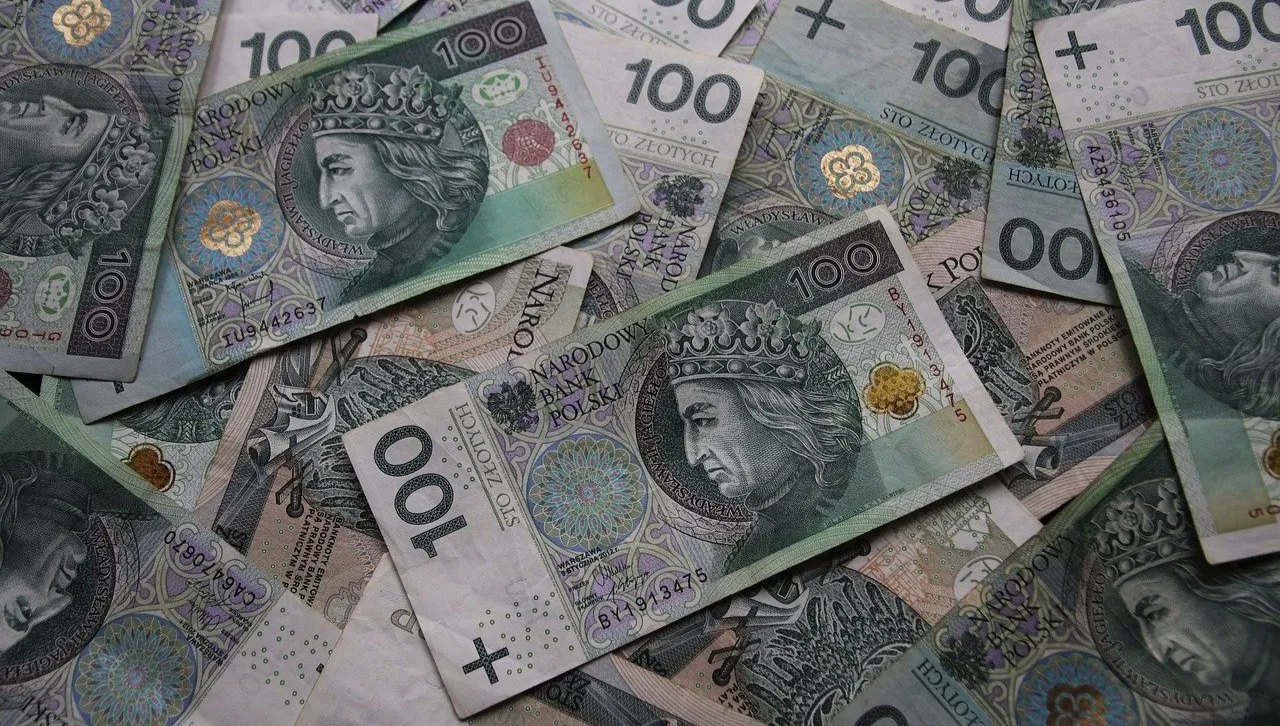 Chciała szybko zarobić. Straciła 300 tys. złotych