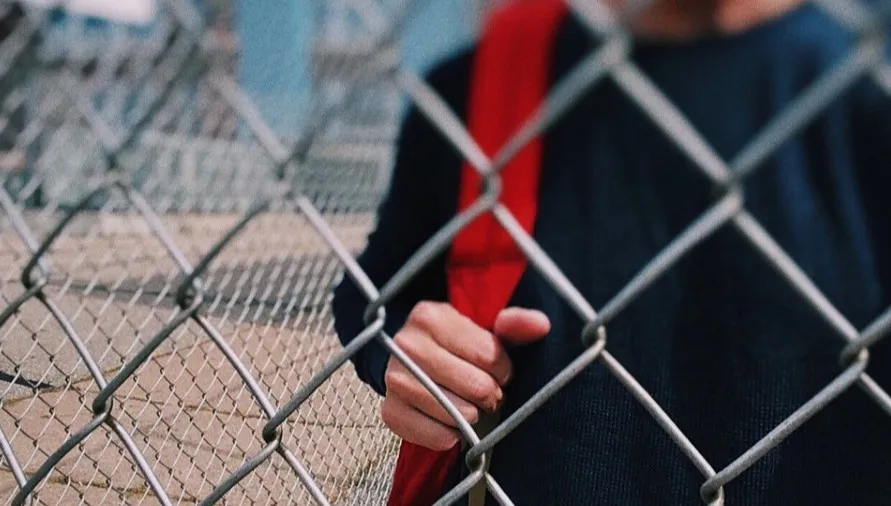 Poseł rezygnuje z mandatu. Kilkunastu nastoletnich chłopców oskarża go o molestowanie