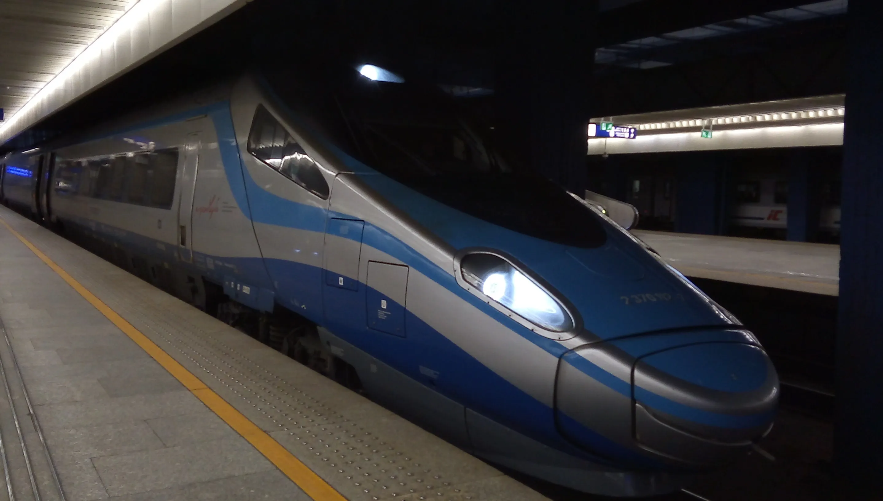 Z Warszawy do Krakowa w nieco ponad godzinę? PKP PLK planuje modernizację magistrali