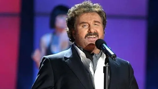 Paulla uczci pamięć Krzysztofa Krawczyka