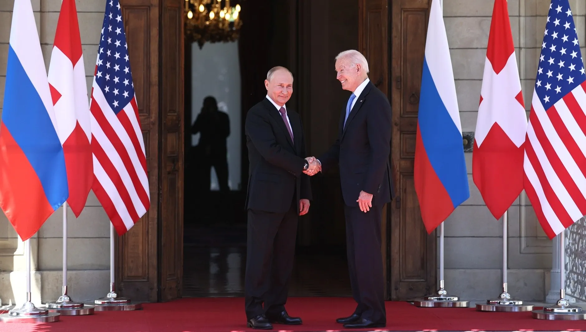 Po rozmowach przywódców USA i Rosji. „Putin wykorzystał to spotkanie dla siebie”