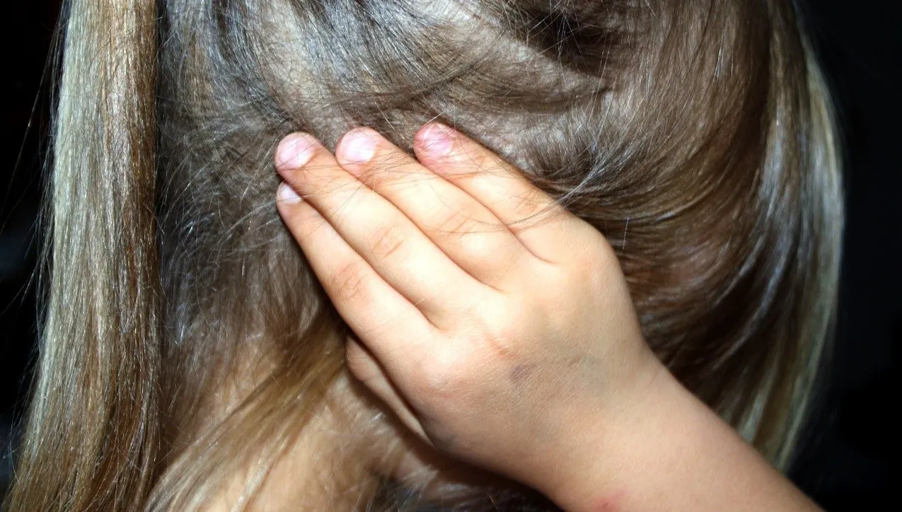 Obrzydliwy podręcznik demoralizujący dzieci zostanie wycofany. Sędzia: trudno będzie naprawić szkody