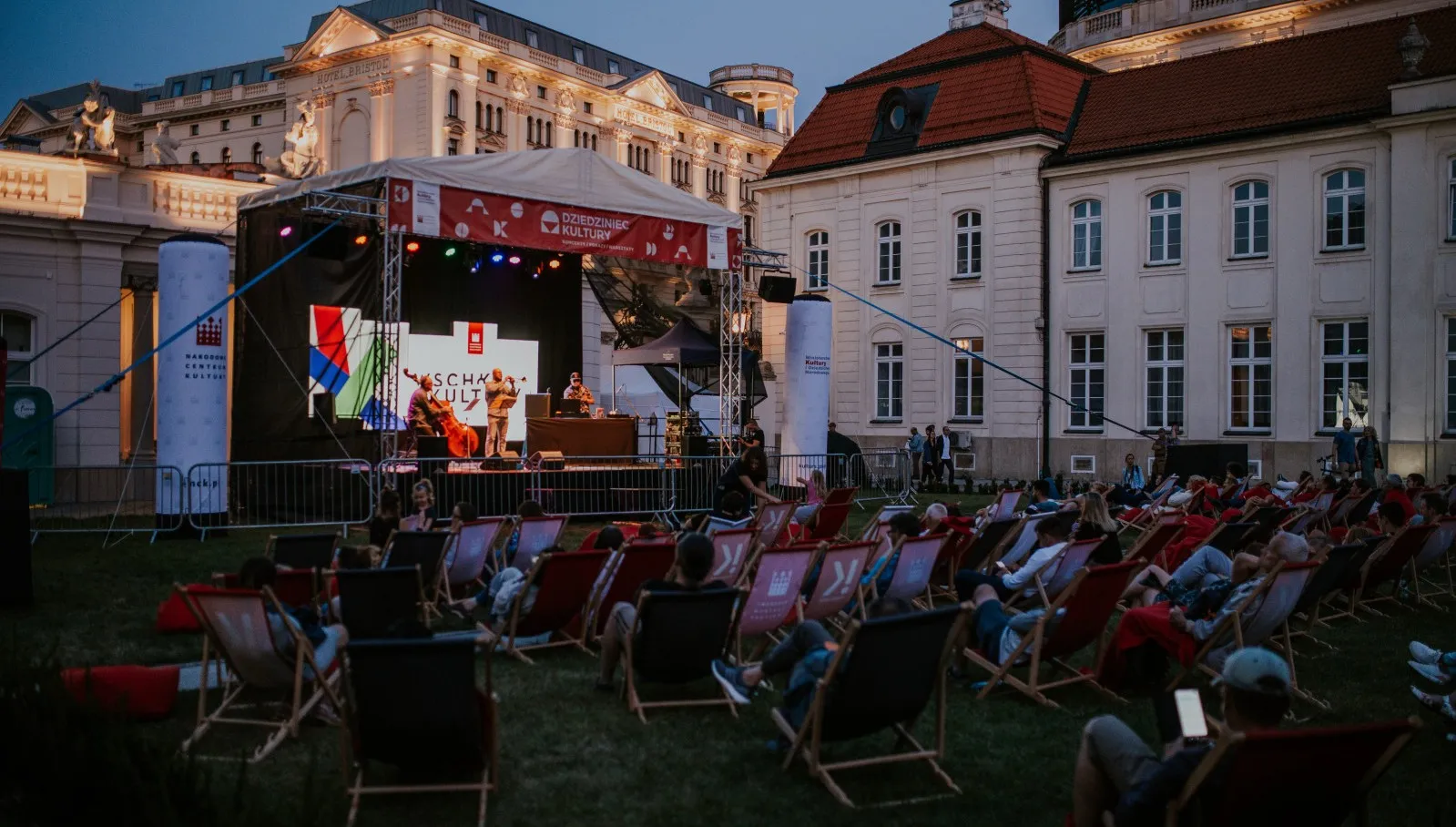 "Dziedziniec kultury" - koncert Renaty Przemyk i Leskiego