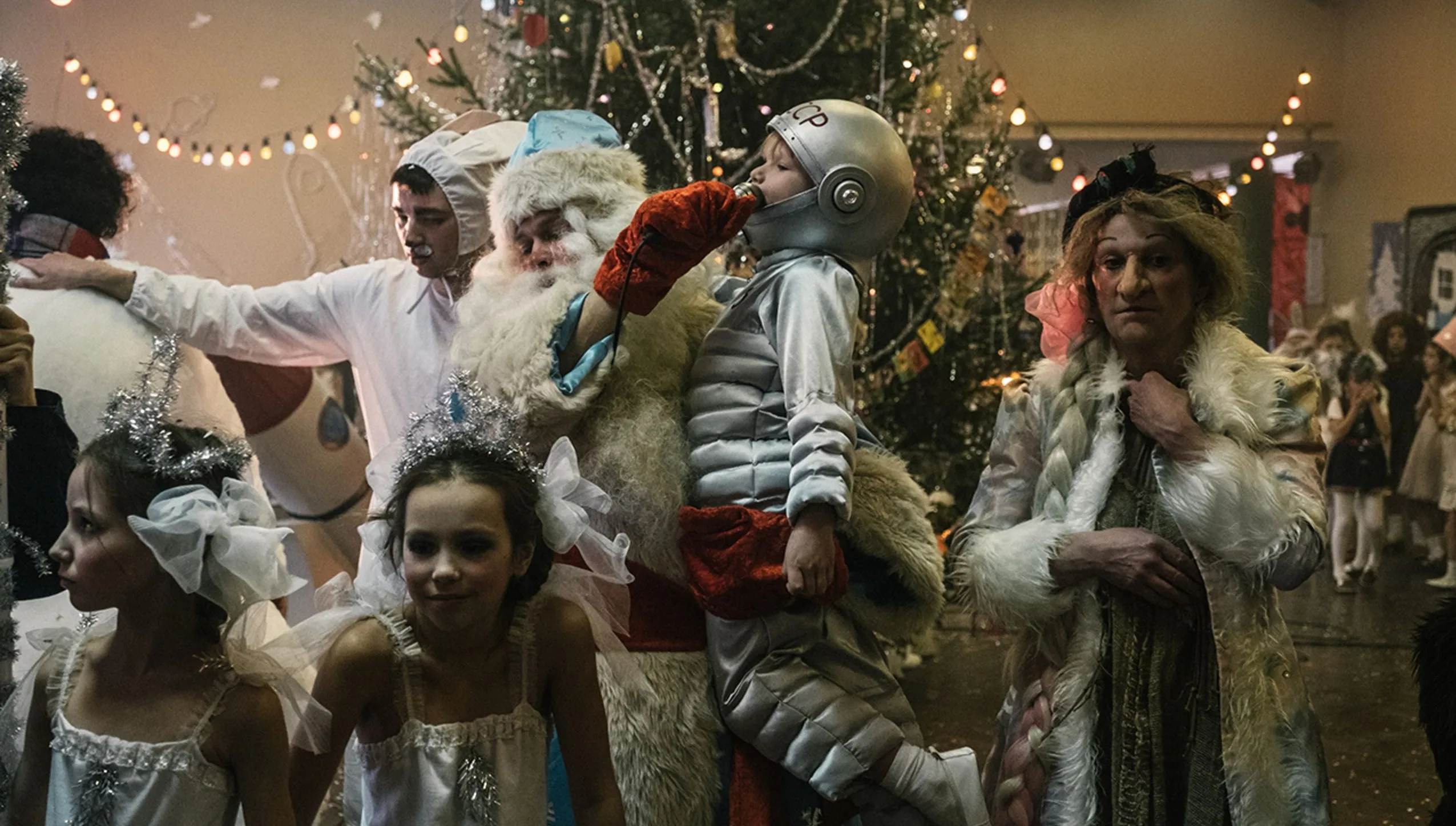 Cannes 2021. "Petrov’s Flu" to historia człowieka, który skrywa się w wyobraźni